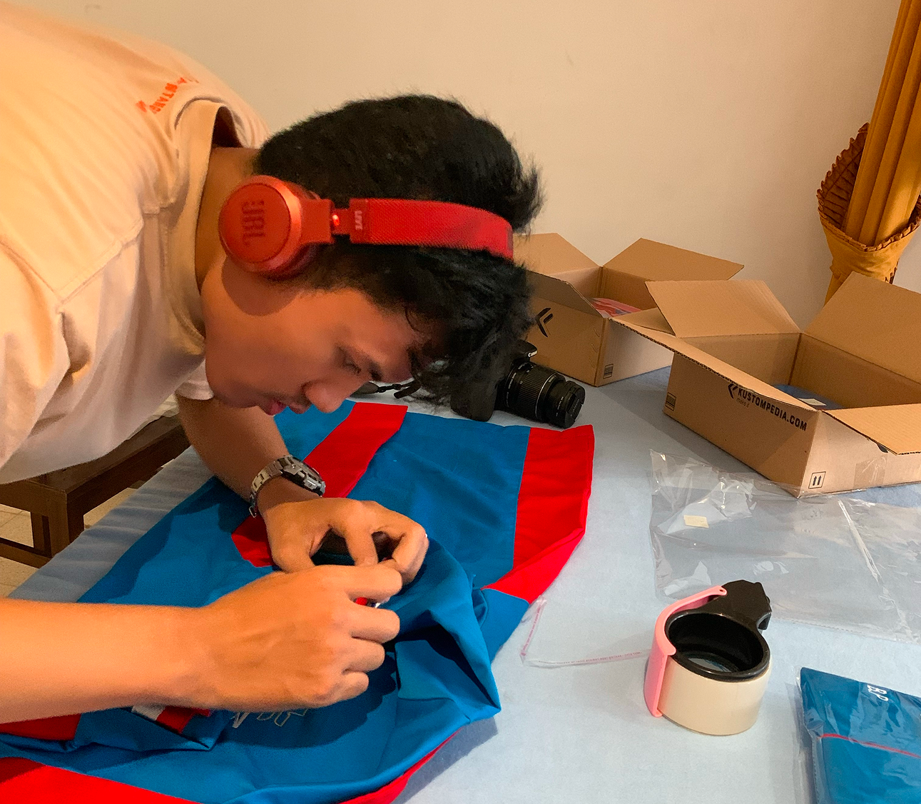 Doing all the stuff myself *the first 11 months being entrepreneur after highschool ends